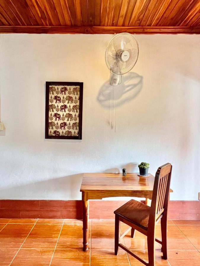La Casa Hostel Luang Prabang Luaran gambar