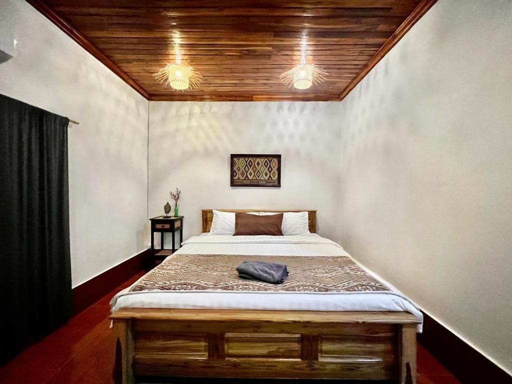 La Casa Hostel Luang Prabang Luaran gambar