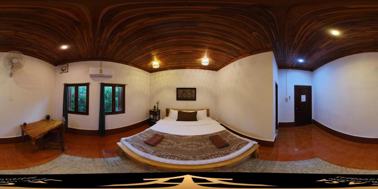 La Casa Hostel Luang Prabang Luaran gambar