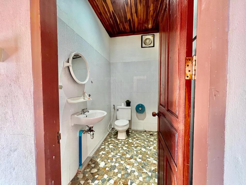 La Casa Hostel Luang Prabang Luaran gambar