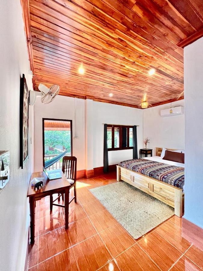 La Casa Hostel Luang Prabang Luaran gambar