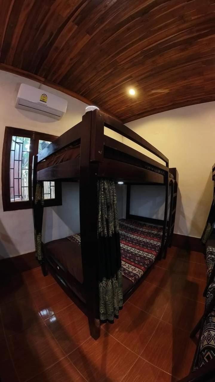 La Casa Hostel Luang Prabang Luaran gambar